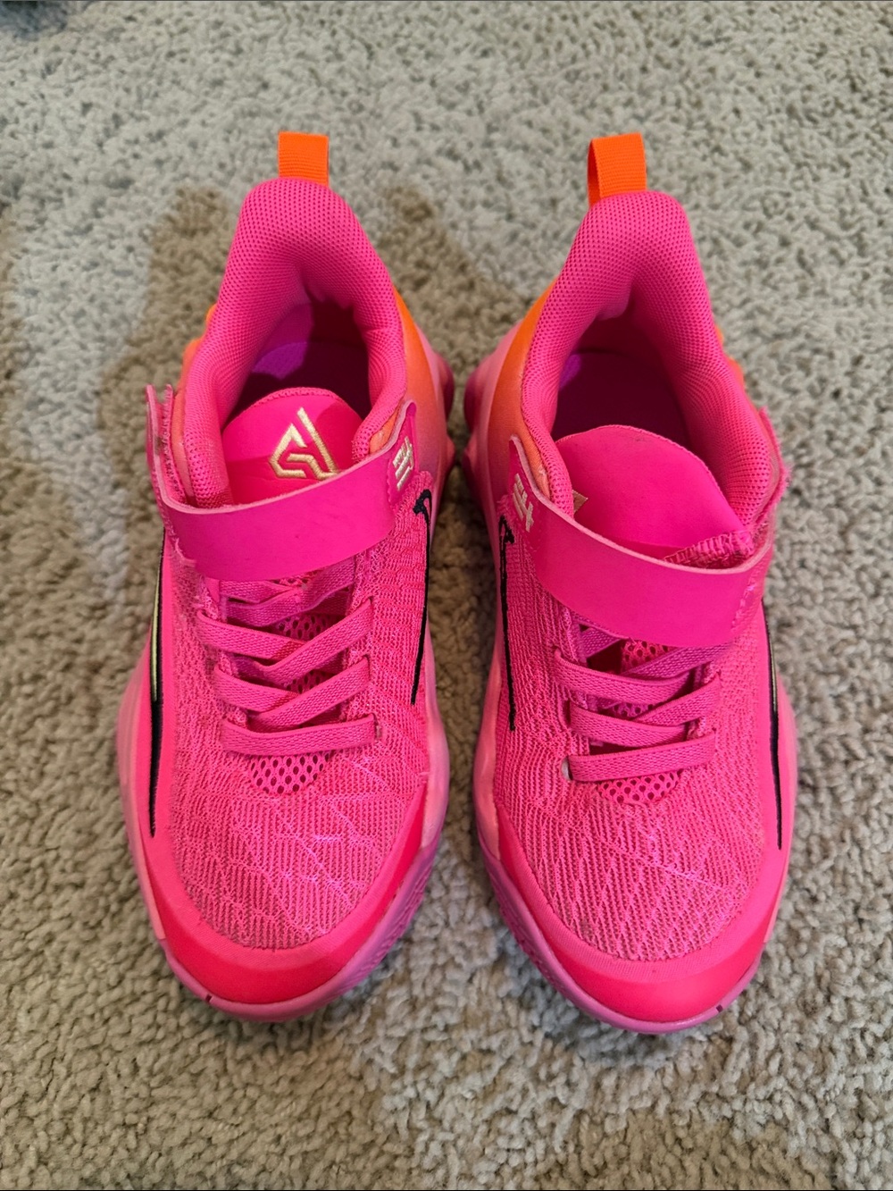 Nike-girls basketball shoes
